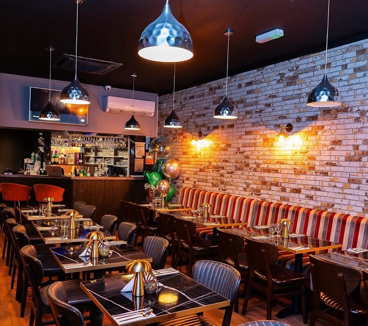 Why Small Plates and Cocktails Make the Perfect Casual Link-Up